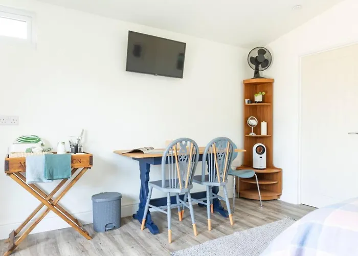 Pear Tree Cabin